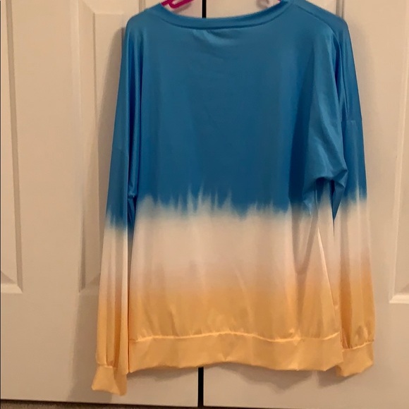💙💛 Ombré Long Sleeved Top Size S 💛💙 - Picture 2 of 9